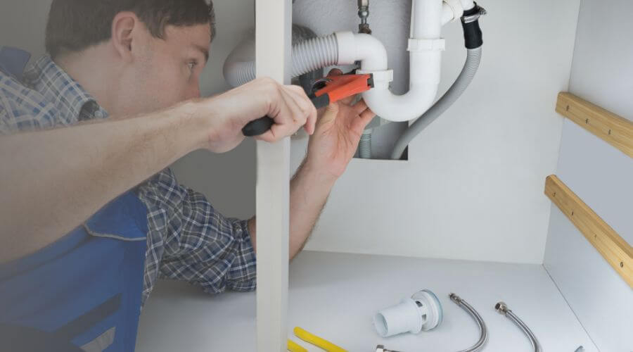 Professional expert plumbing services in Roll, AZ